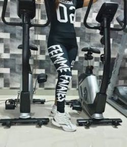 SXB CROOKS AND CASTLE ALL CITY WOMENS SHORT SLEEVE AND LEGGING