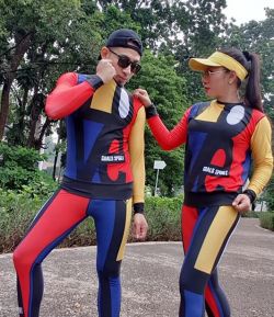 SXB GOALS LOVE MOSCHINO SWEATSHIRT AND LEGGING