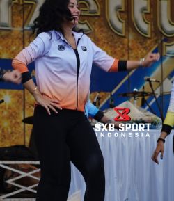 SXB GRADATION WHITE ORANGE JACKET AND JOGGER