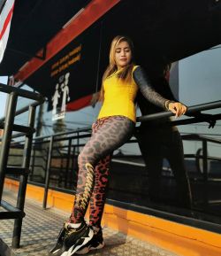 SXB NOUVALEN WOMENS SUPER ACTIVE LONG SLEEVE HALF ZIPPER AND LEGGING 