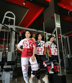 SXB PRINTED EVOLVE SHORT SLEEVE HOODIE AND TRAINING CLASSIC JOGGER