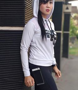 SXB REEY SIDE SPORT HOODIE AND MOBILE POCKET LEGGING