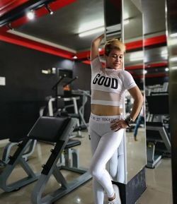 SXB SPORT GOOD TYLE NOUVALEN CROP SHORT SLEEVE &amp; LEGGING