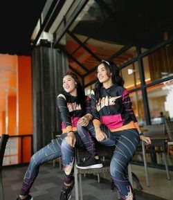 SXB SPORT NIKE COLOUR SWEATSHIRT HOODIE AND LEGGING