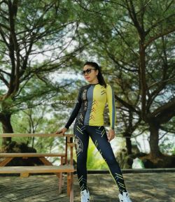 SXB SPORT THREE COLOUR SPLASH LONGSLEEVE AND LEGGING